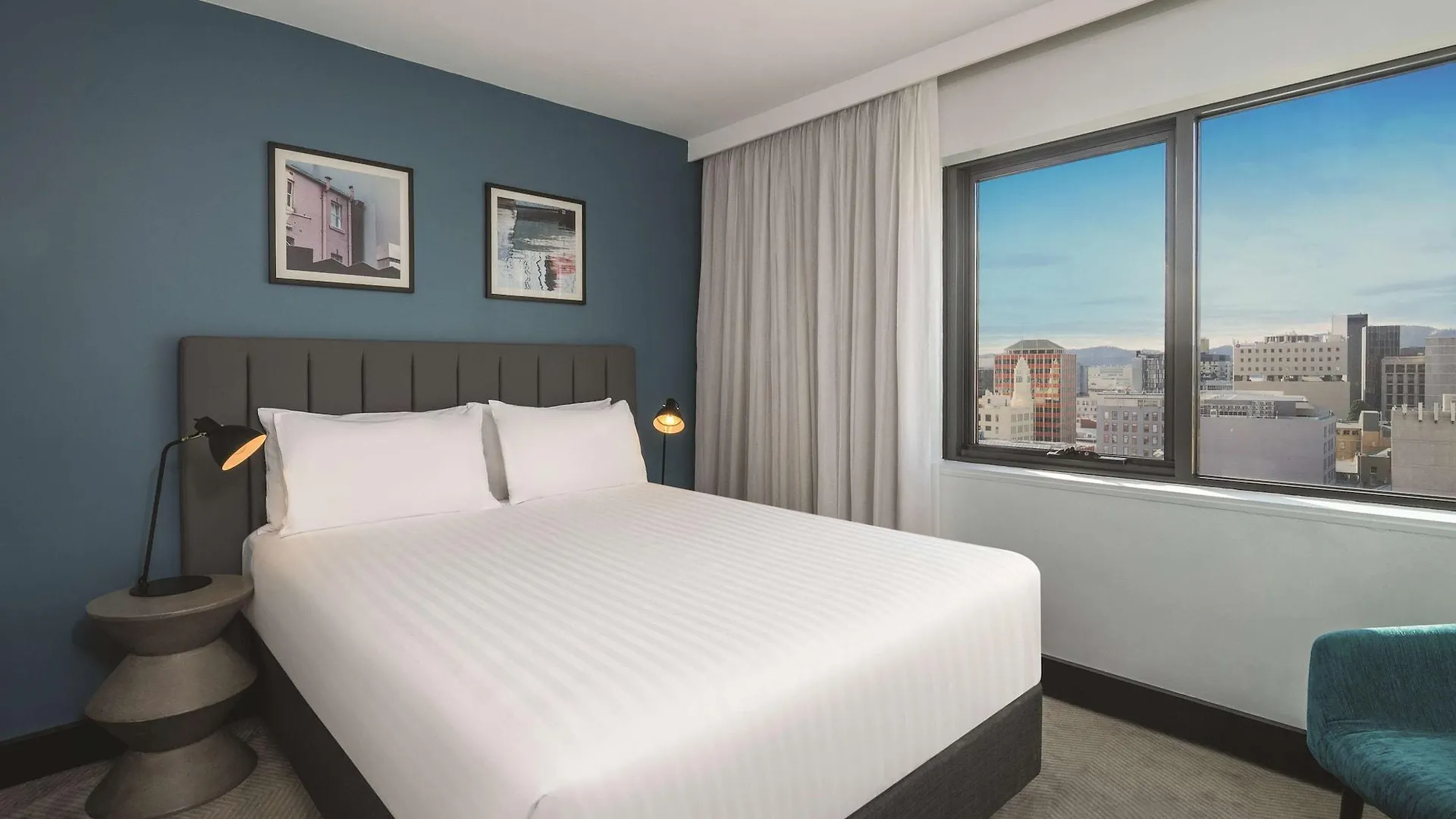 Travelodge Hotel Hobart 4*,