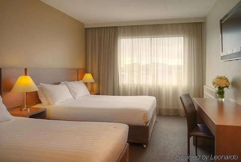 Travelodge Hotel Hobart 4*,